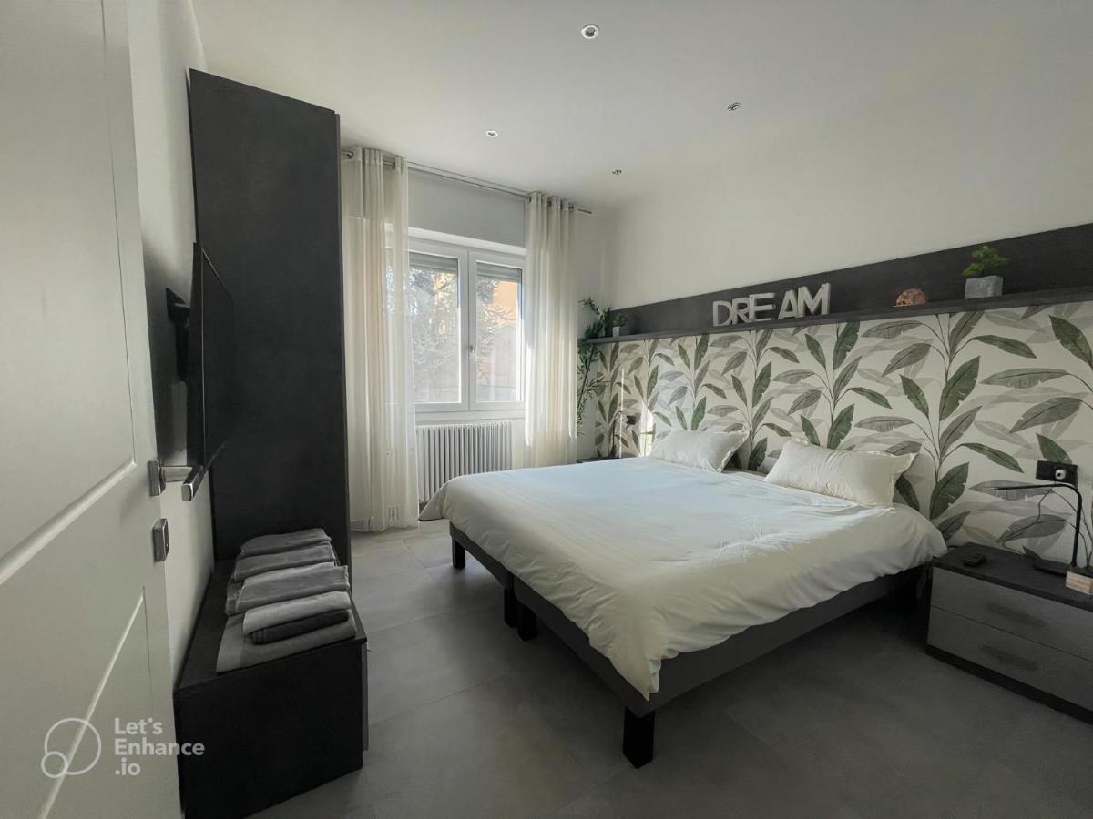 R39 Modern With Private Parking Appartamento Milano
